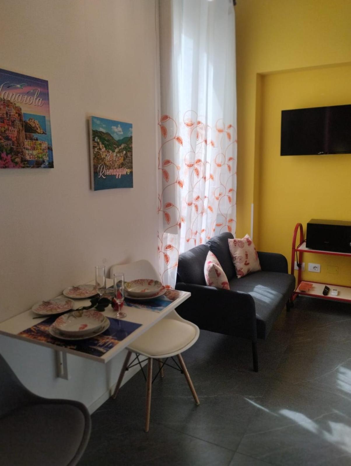 Casa Vacanze Buddy La Tua Base Per Visitare Il Mare Delle Cinque Terre Apartment La Spezia Exterior photo